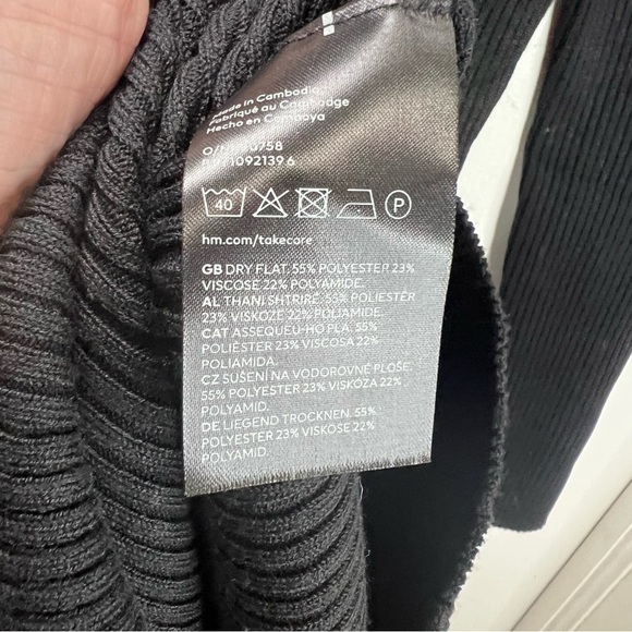 H&M Rib knit black long sleeve dress NWT - Picture 7 of 9